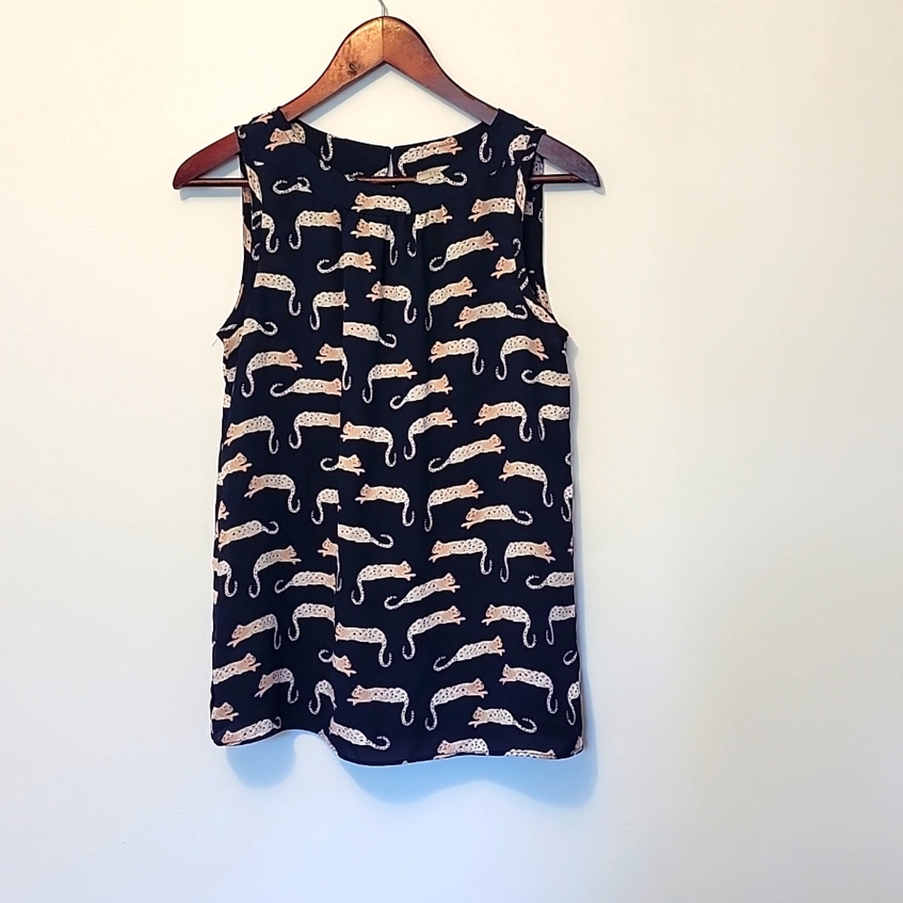 Loft size XS sleeveless animal print blouse